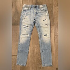AMERICAN EAGLE Men’s Distressed Light Blue Jeans, size 31 x 32